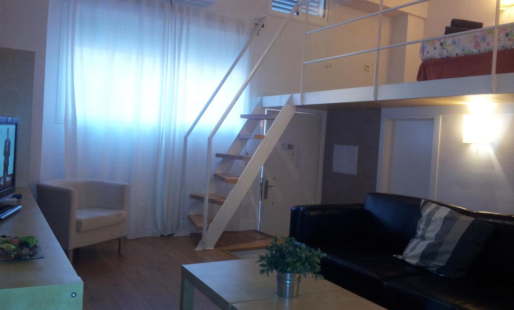Apartamentos Clavero Малага Номер фото