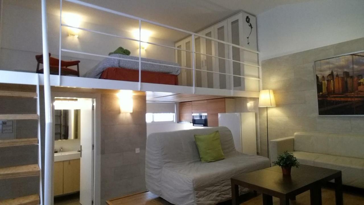 Apartamentos Clavero Малага Экстерьер фото