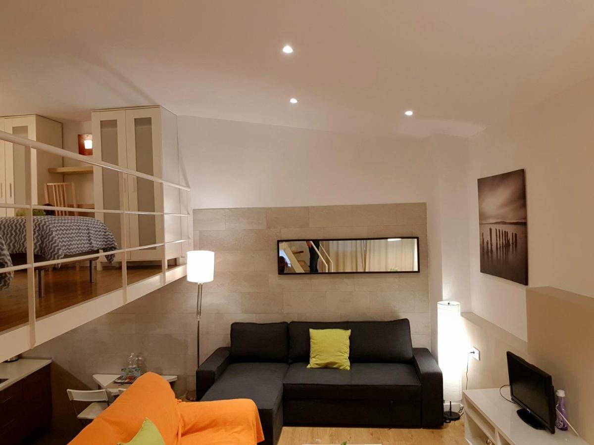 Apartamentos Clavero Малага Экстерьер фото